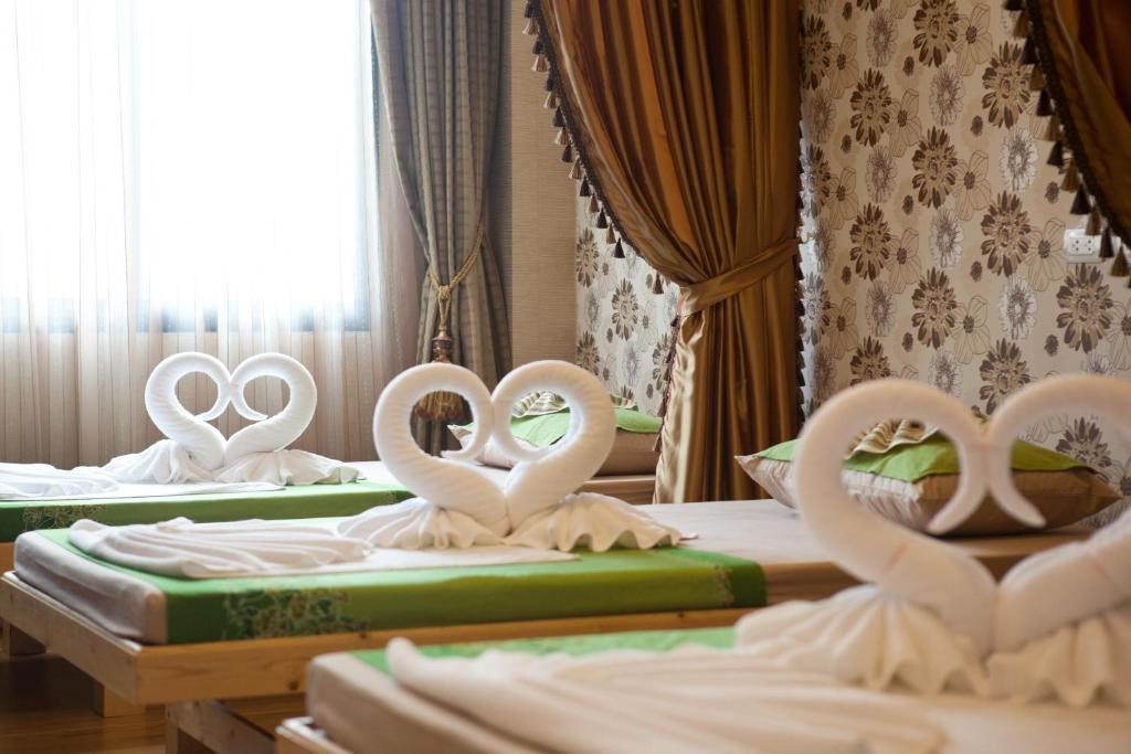 בנגקוק Alisha Court Hotel & Residence מראה חיצוני תמונה